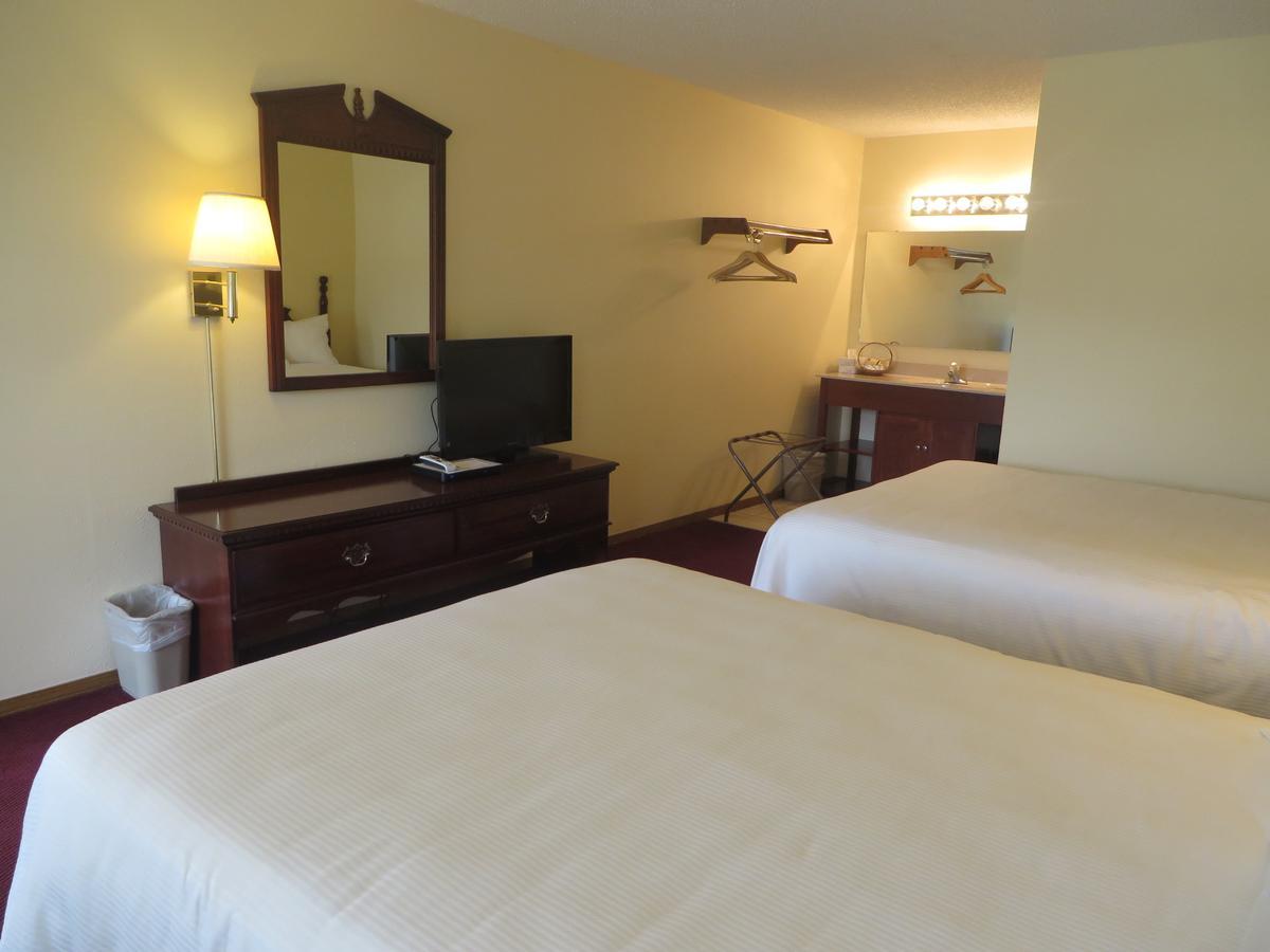 Motel Honeysuckle