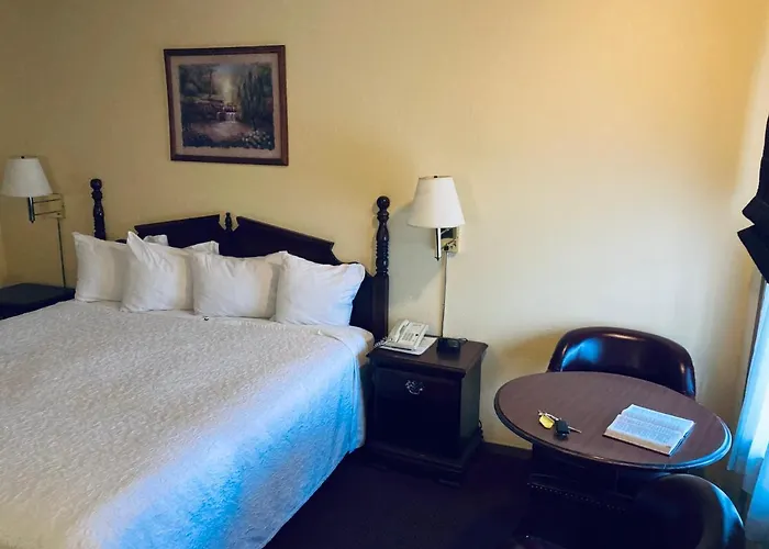 Honeysuckle Inn