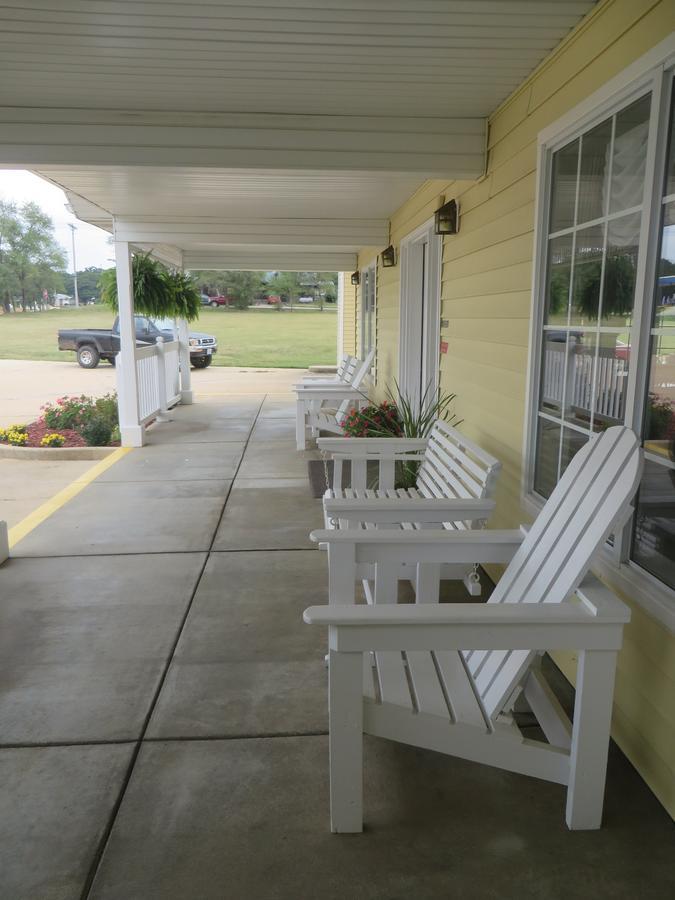 Motel Honeysuckle